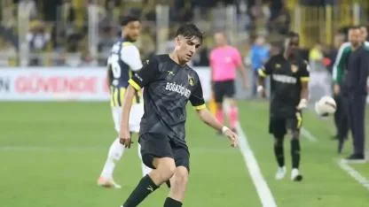 Kanserle mücadele ediyordu: İstanbulspor'un genç futbolcusu Baran Alp Vardar hayatını kaybetti