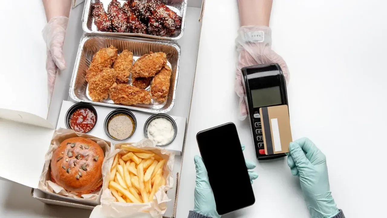 Komisyon, kurye, reklam: Yemek siparişinde tüm kalemler ekranda olacak!