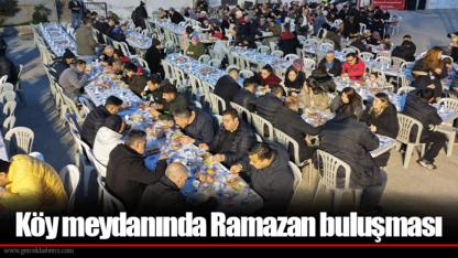 Köy meydanında Ramazan buluşması