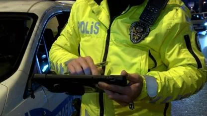 Kütahya'da 'dur' ihtarına uymayan motosiklet sürücüsüne 442 bin lira ceza