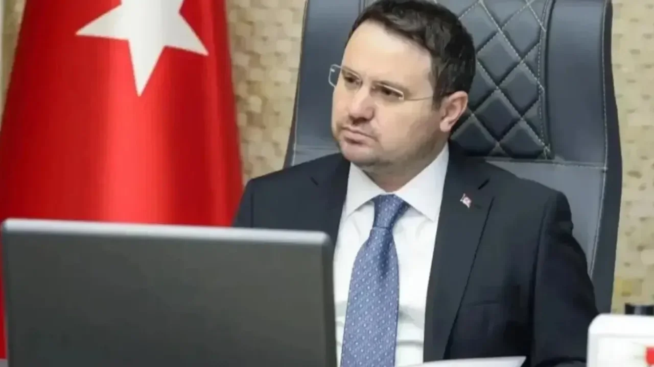 MHP'den Adalet Bakanı Akın Gürlek'e tam destek