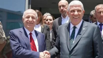 Özdağ'dan ittifak çağrısı geldi, gözler Dervişoğlu'na çevrildi!