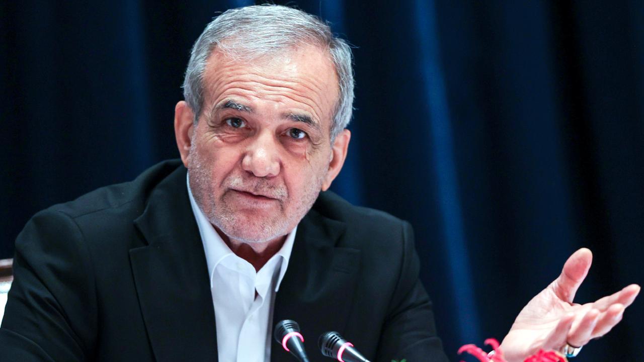 Pezeşkiyan: Komşularımızın egemenliğine saygı duyuyoruz