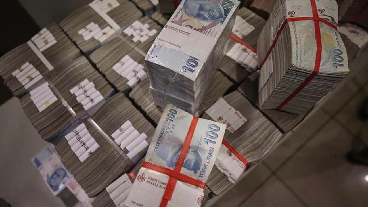 Şubatta bütçe 24,4 milyar fazla verdi