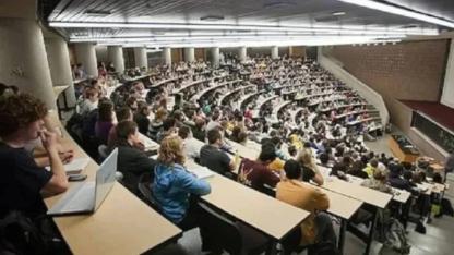 Üniversiteler 3 yıla düşecek mi? YÖK'ten cevap geldi