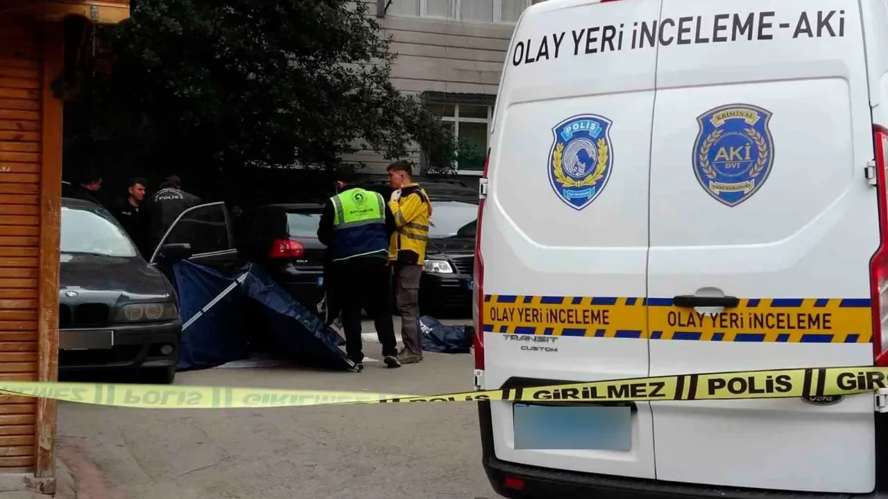 YRP'li başkanın kardeşi otoparktaki araçta ölü bulundu