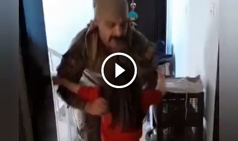 Özel Harekat Polisi'nin operasyon öncesi ailesiyle vedalaştığı duygu dolu anlar