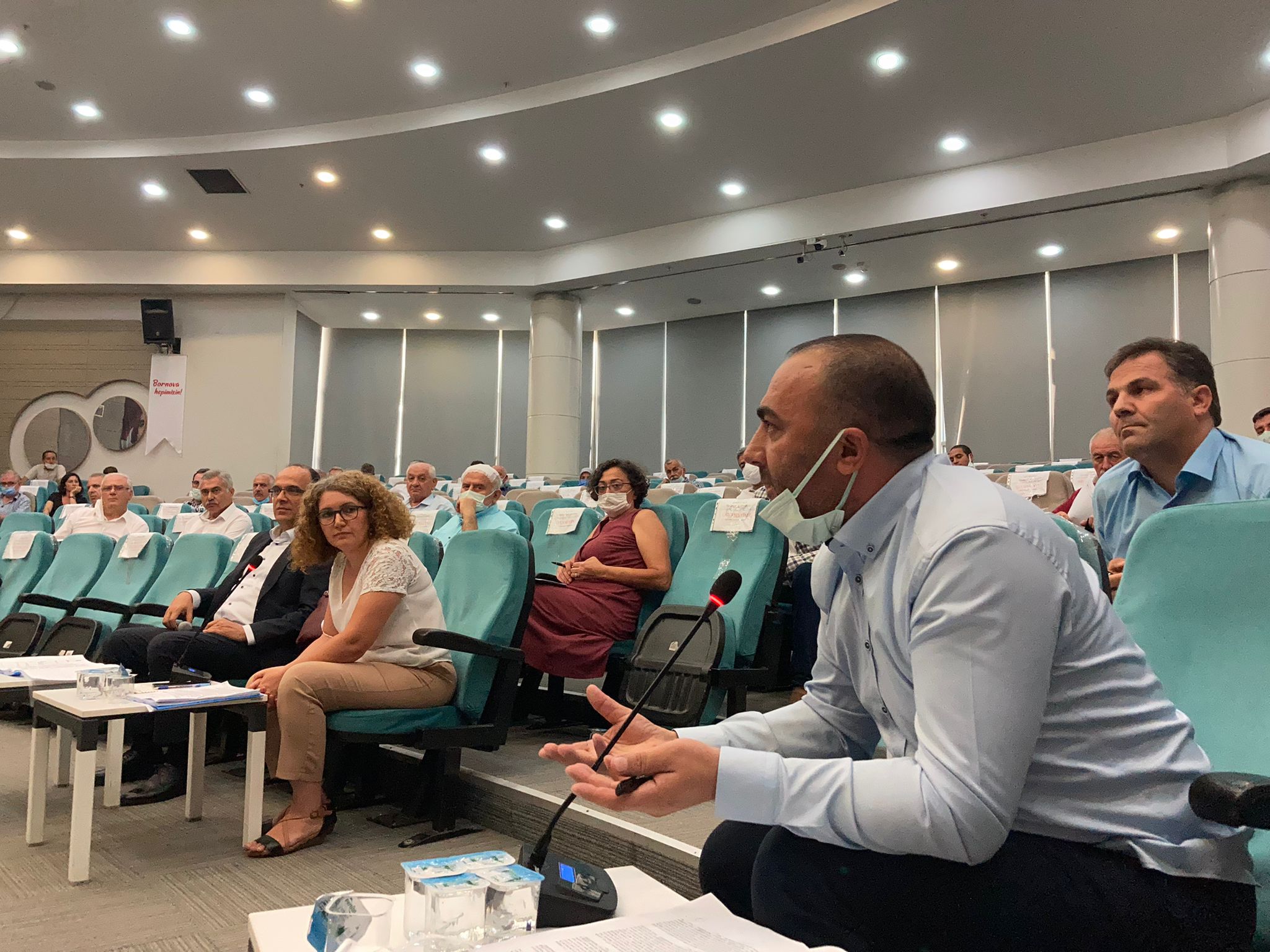 Bornova Meclisinde kırsal mahalle tartışması: AK Partililer, “Kırsal mahallelerde tarımı koruyalım”