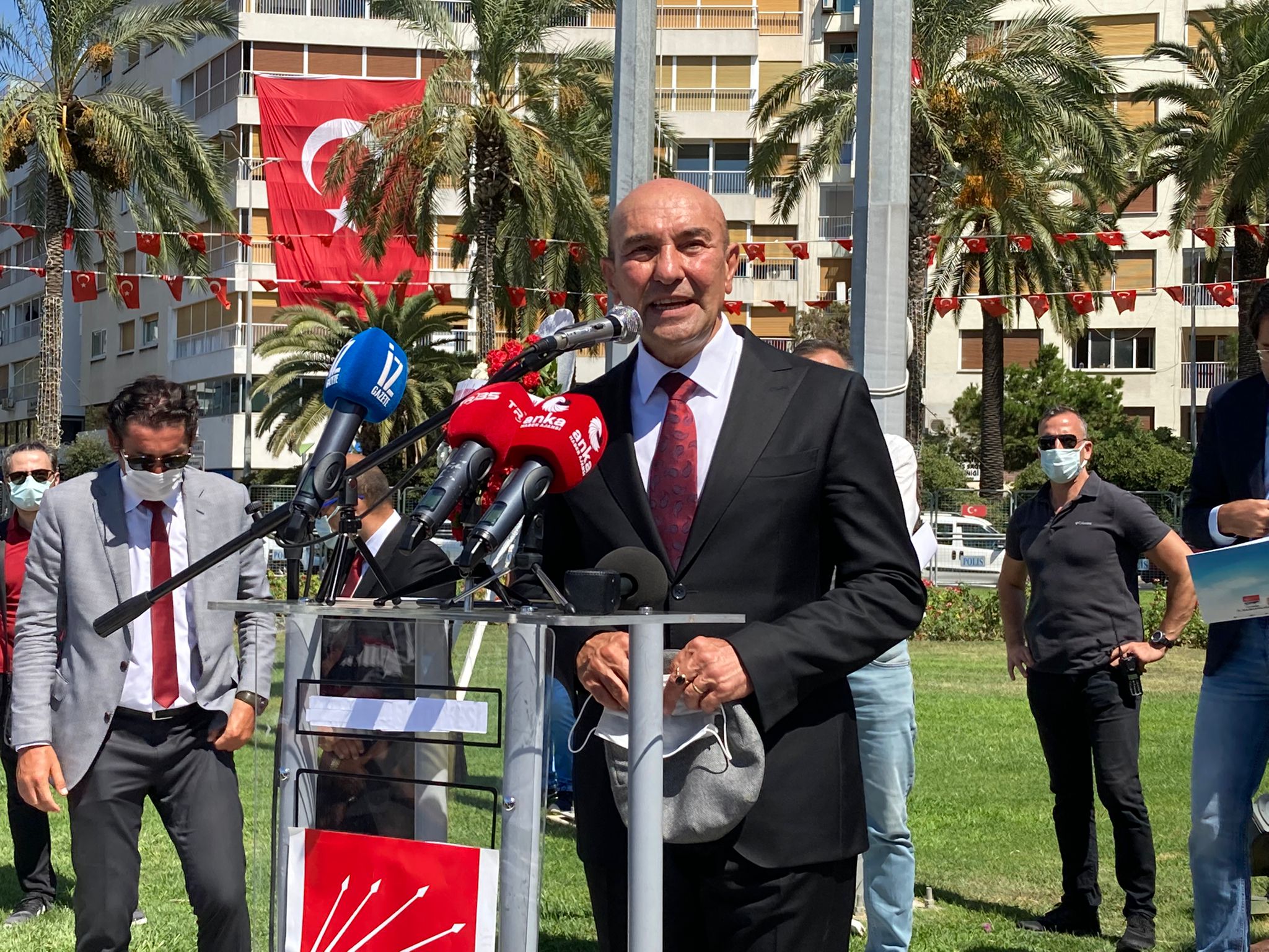 CHP’li Yücel’den 30 Ağustos kutlamnalarında çarpıcı iddia:   “Taliban’la ortaklık tepki görünce geri adım attılar”