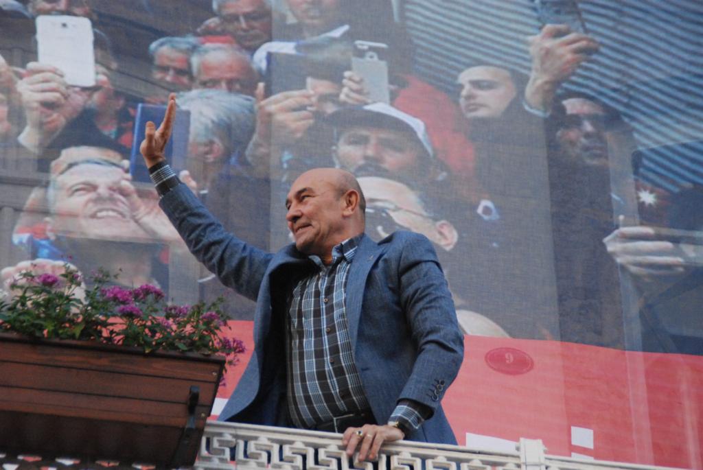 İşçilerden Tunç Soyer’e anlamlı destek: Soyer, “Ben bedel ödemeye hazırım”