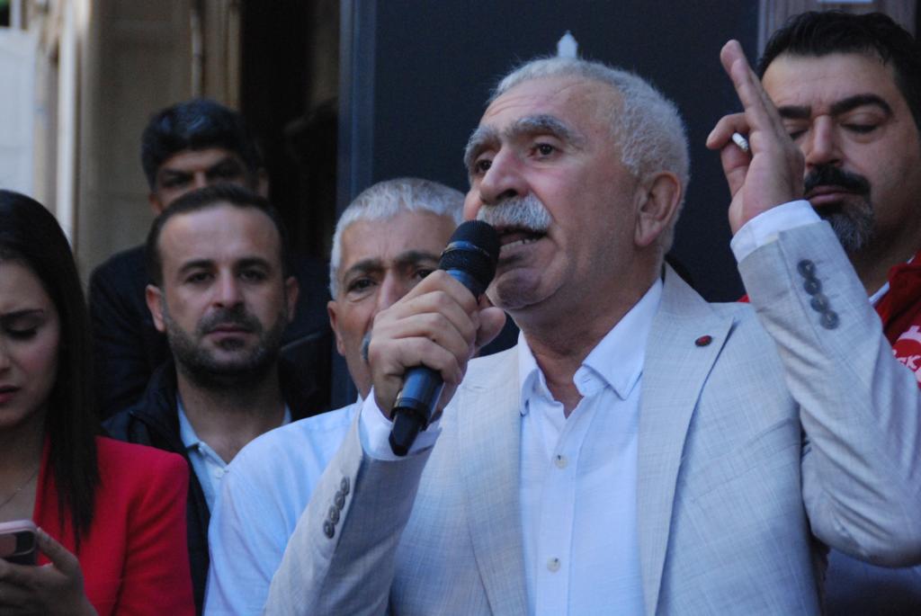 İşçilerden Tunç Soyer’e anlamlı destek: Soyer, “Ben bedel ödemeye hazırım”