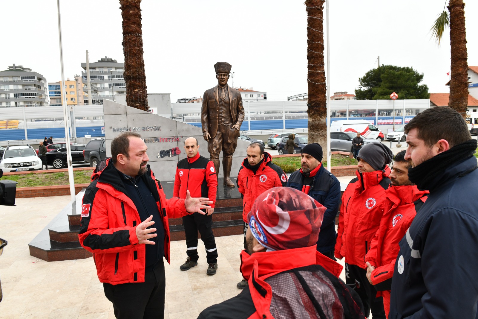 İzmir Belediyelerinden yardım seferberliği
