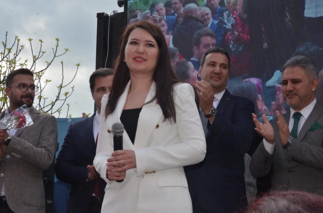 CHP İzmir 2’nci Bölge Milletvekili adaylarını Kiraz’da tanıttı