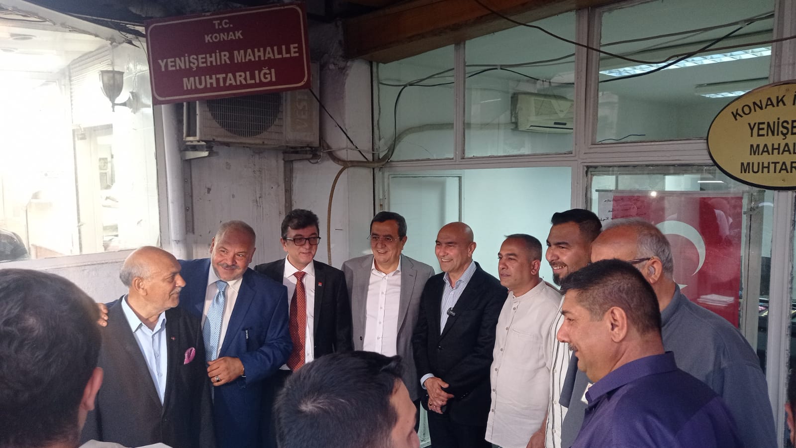 Başkan Soyer Roman vatandaşları ziyaret etti: 