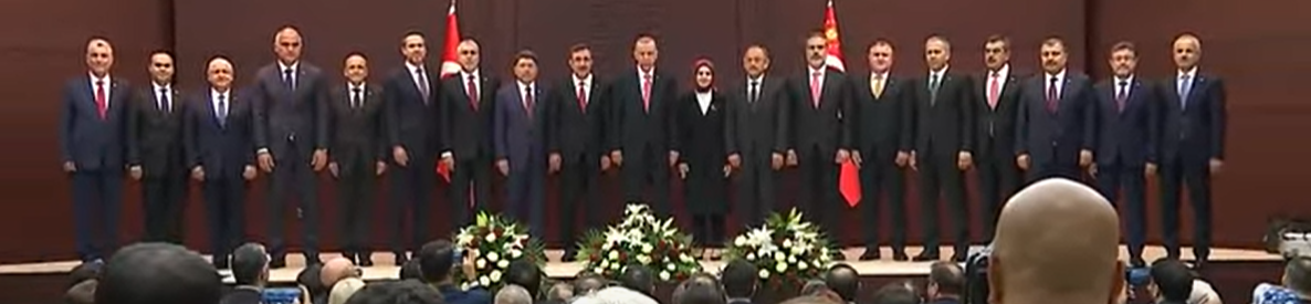 Cumhurbaşkanı Erdoğan yeni kabineyi açıkladı! İşte merakla beklenen o liste