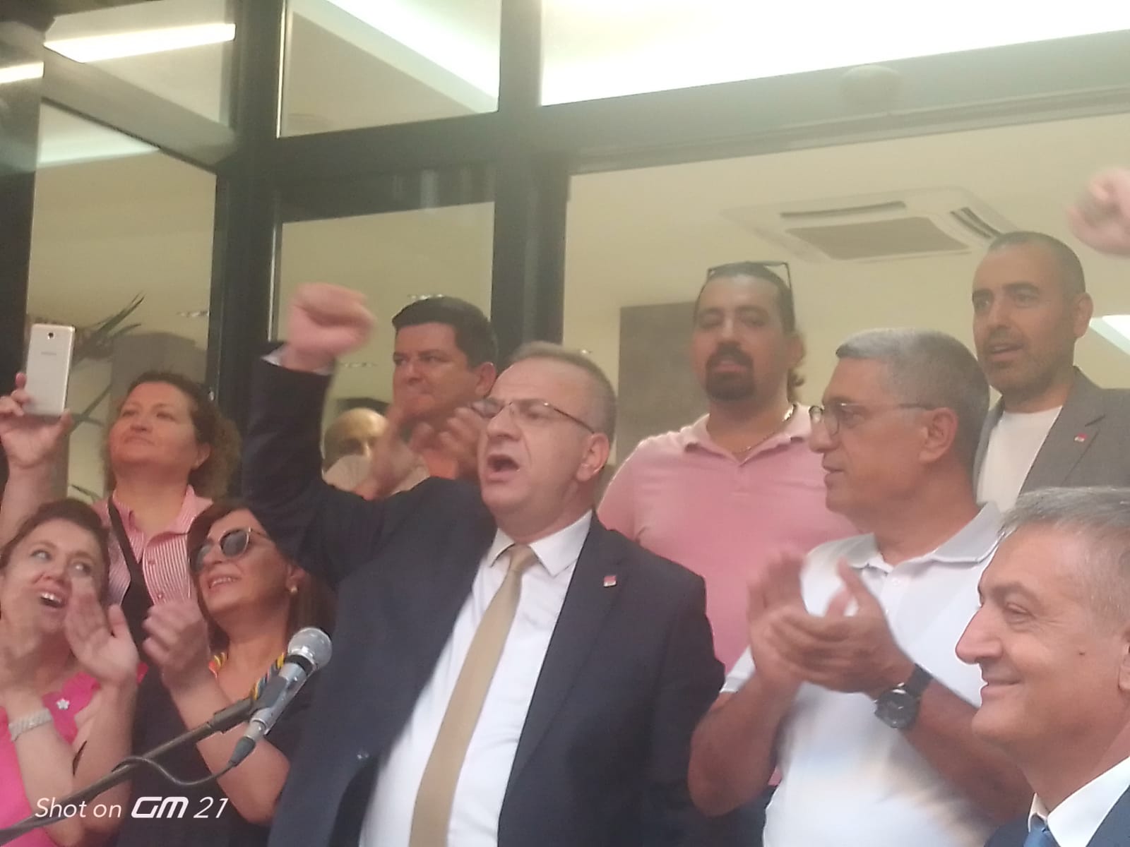 Başak, CHP İzmir İl Başkanlığı için yola çıktı 