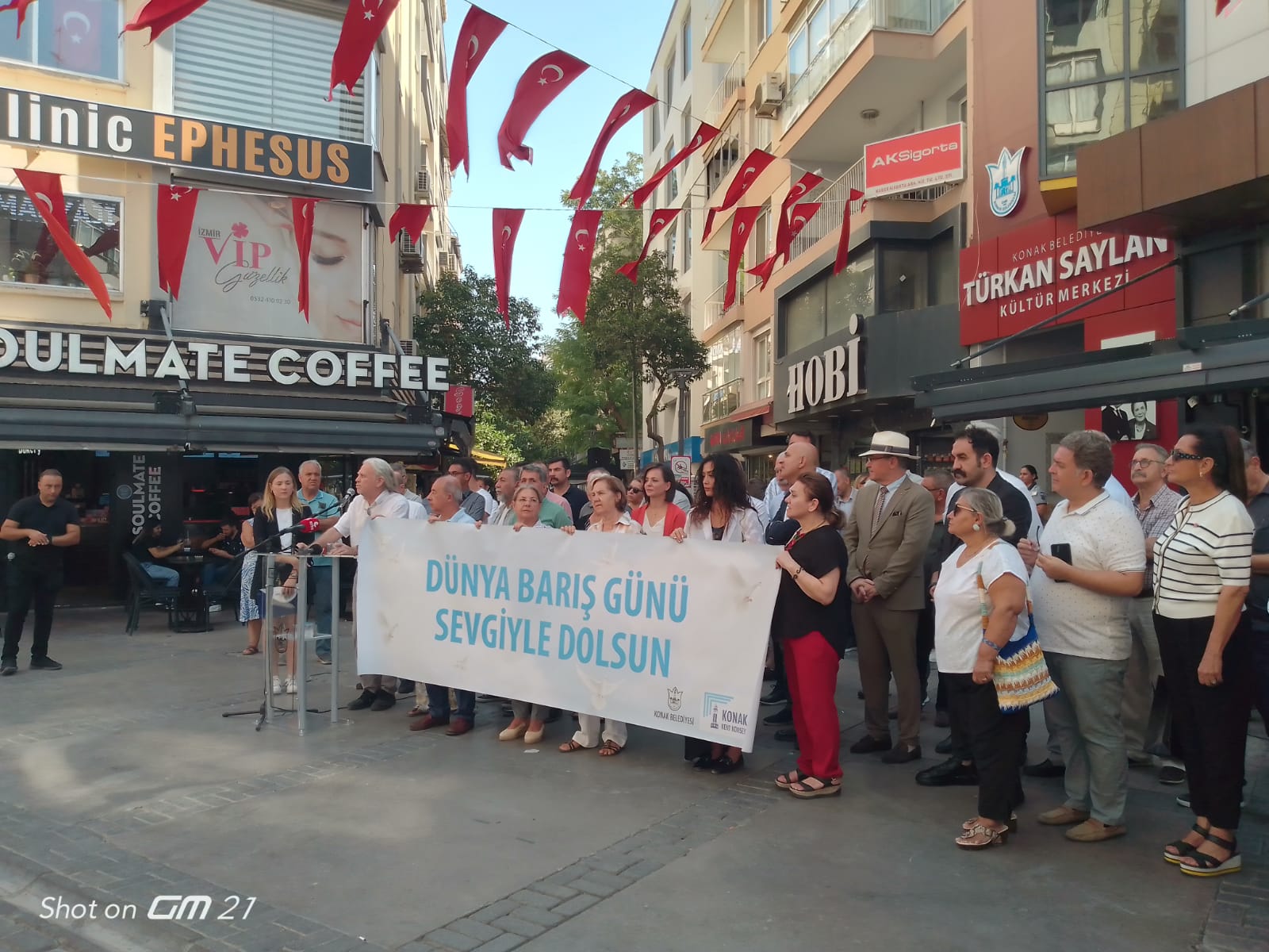 Konak Kent Başkanı Mumcu; “Gelecek nesillere daha iyi bir dünya bırakabiliriz”