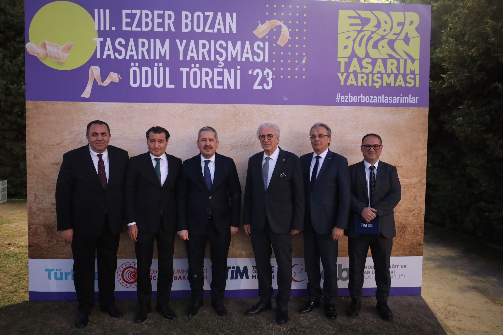 Ezber Bozan Tasarımcılar Ödüllerine Kavuştu