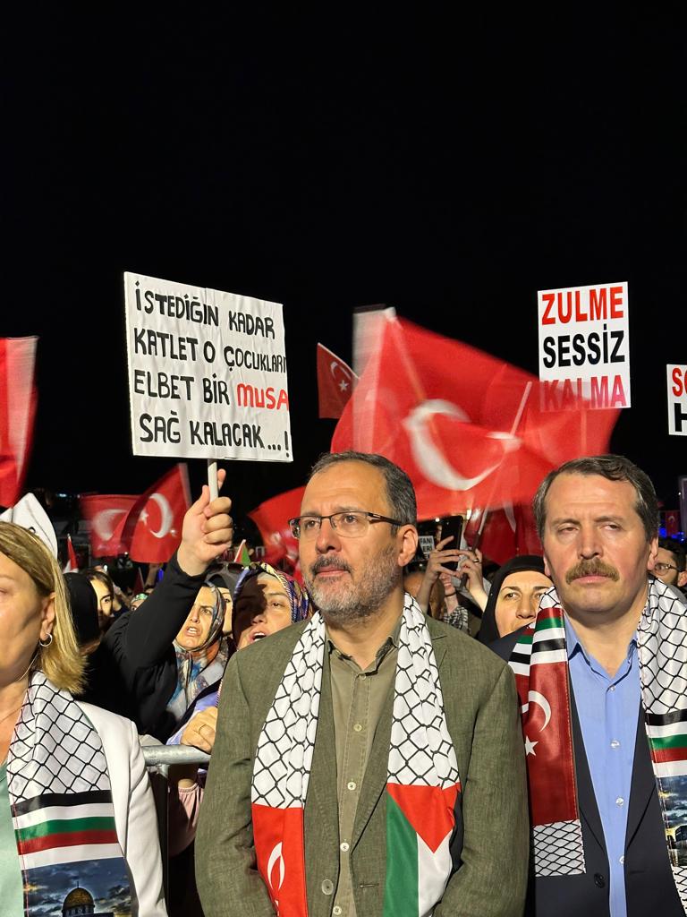 “İzmirli Zulme Sessiz Kalmadı