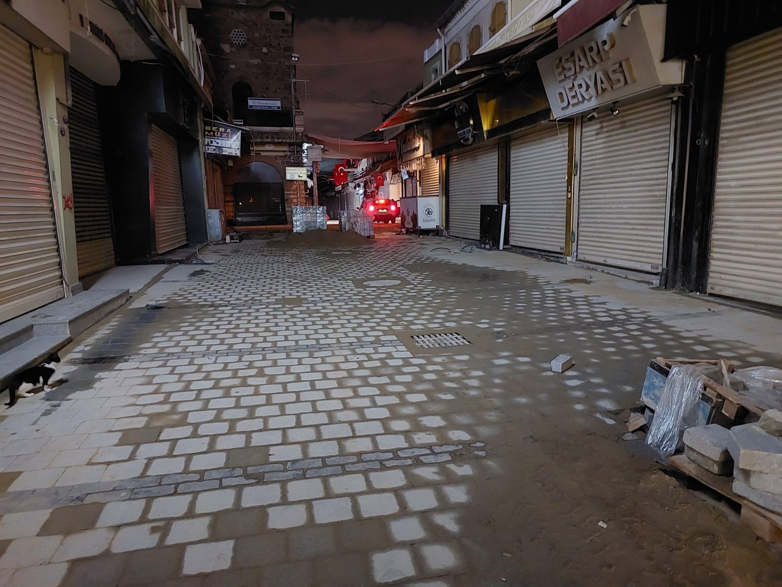 Çok tartışılan altyapı çalışmaları Kemeraltı’na iyi geldi