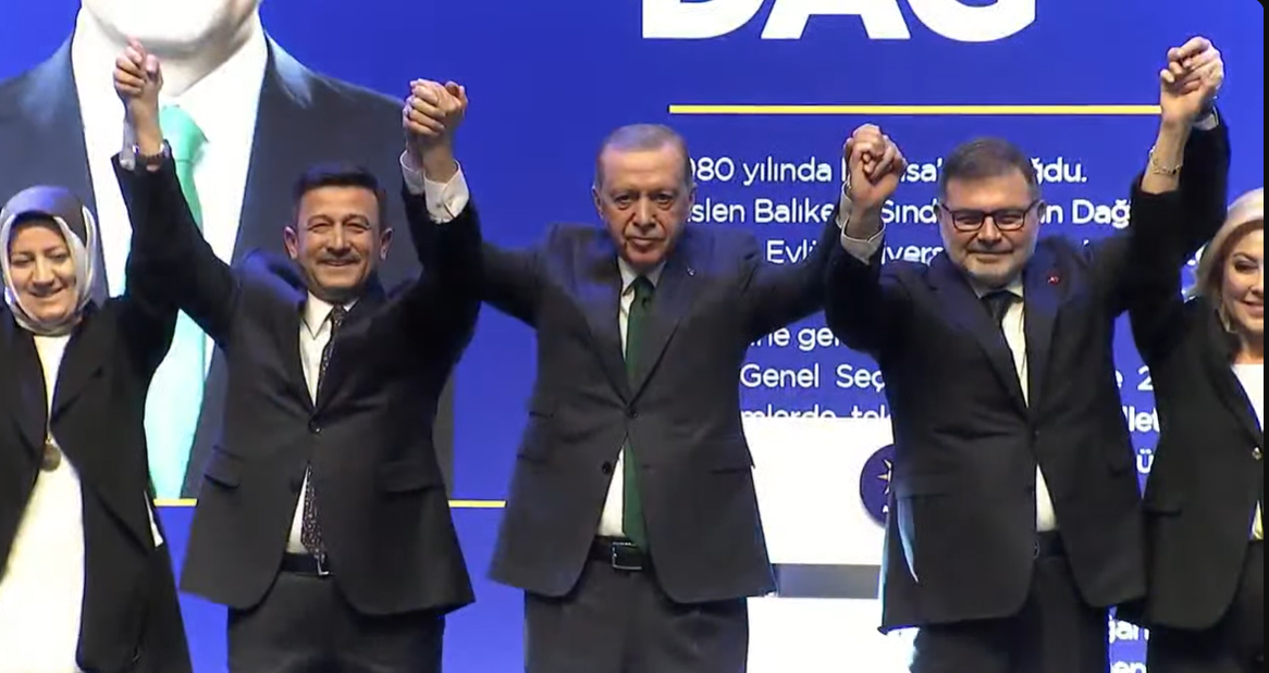 AK Parti'den İzmir için bu kez yerli aday atağı