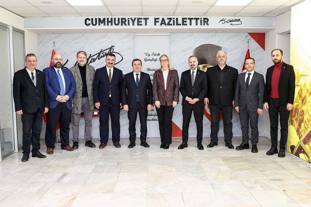 Çankırı’dan CHP’li Mevcut Başkan Batur’a Ziyaret 