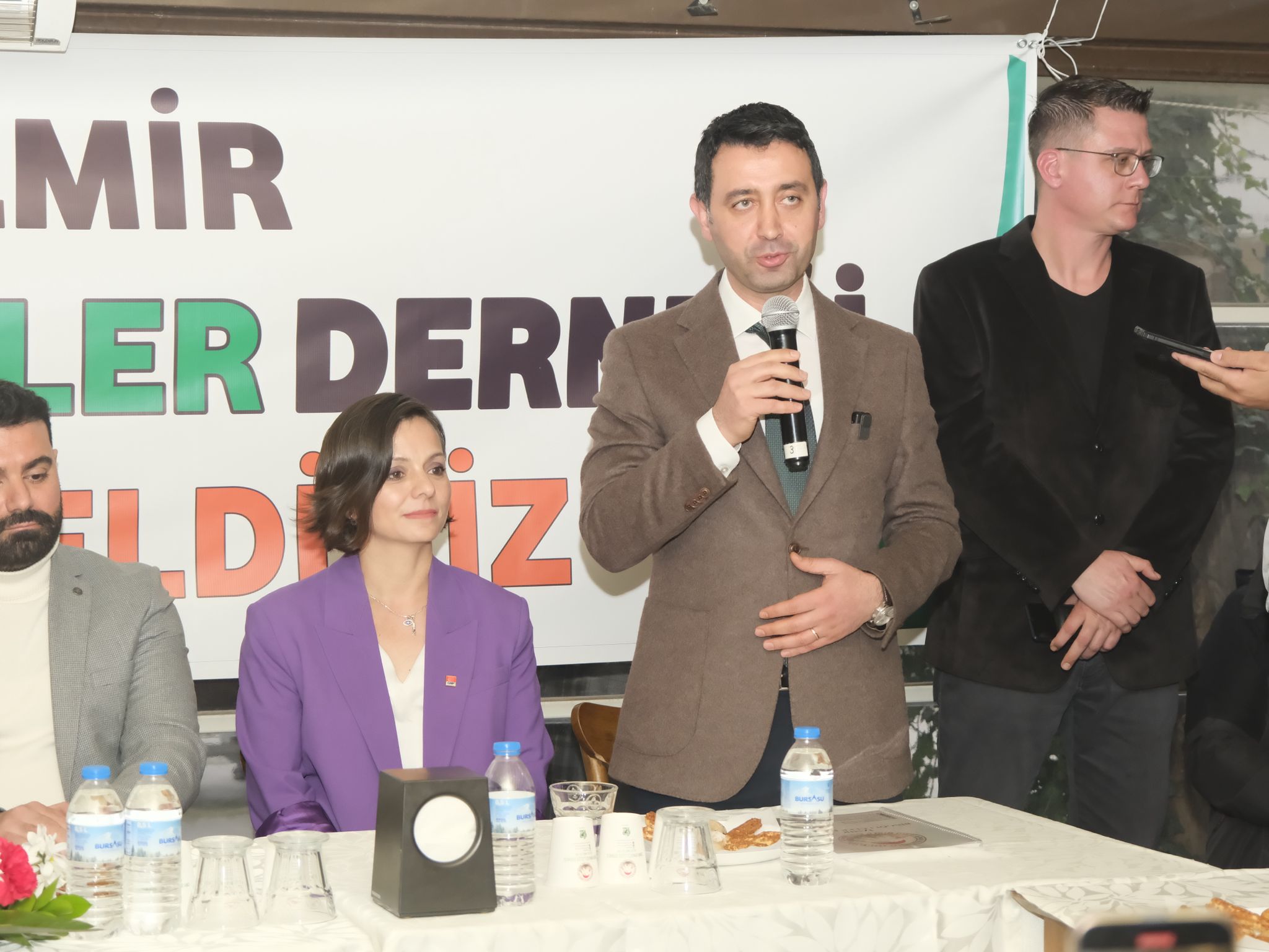 İrfan Önal, Bingöllülerle buluştu: Bütün sorunları çözmeye talibiz!