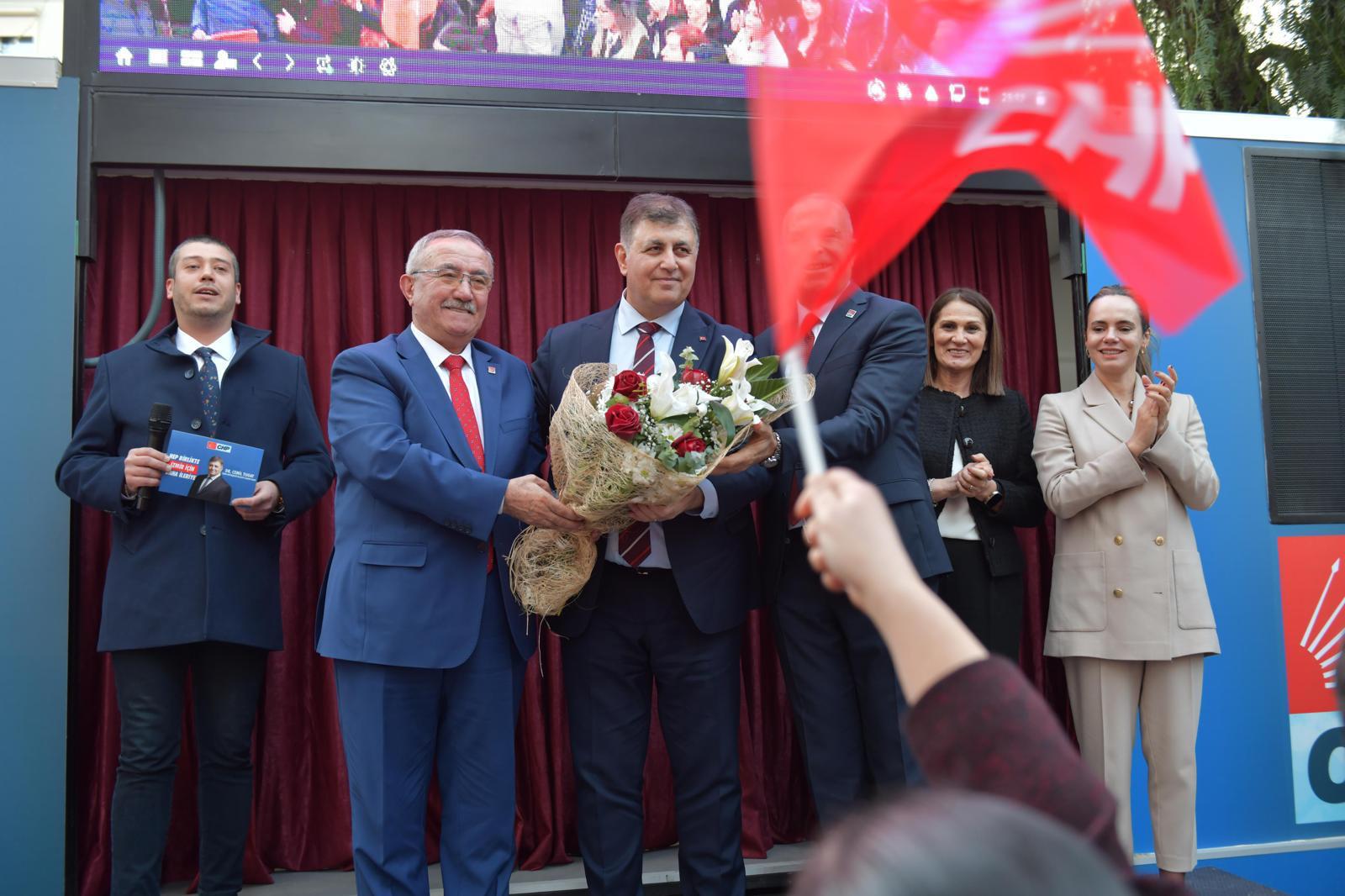 Başkan Tugay: İzmir’in halkının hakkında gözü olan kaybedecek