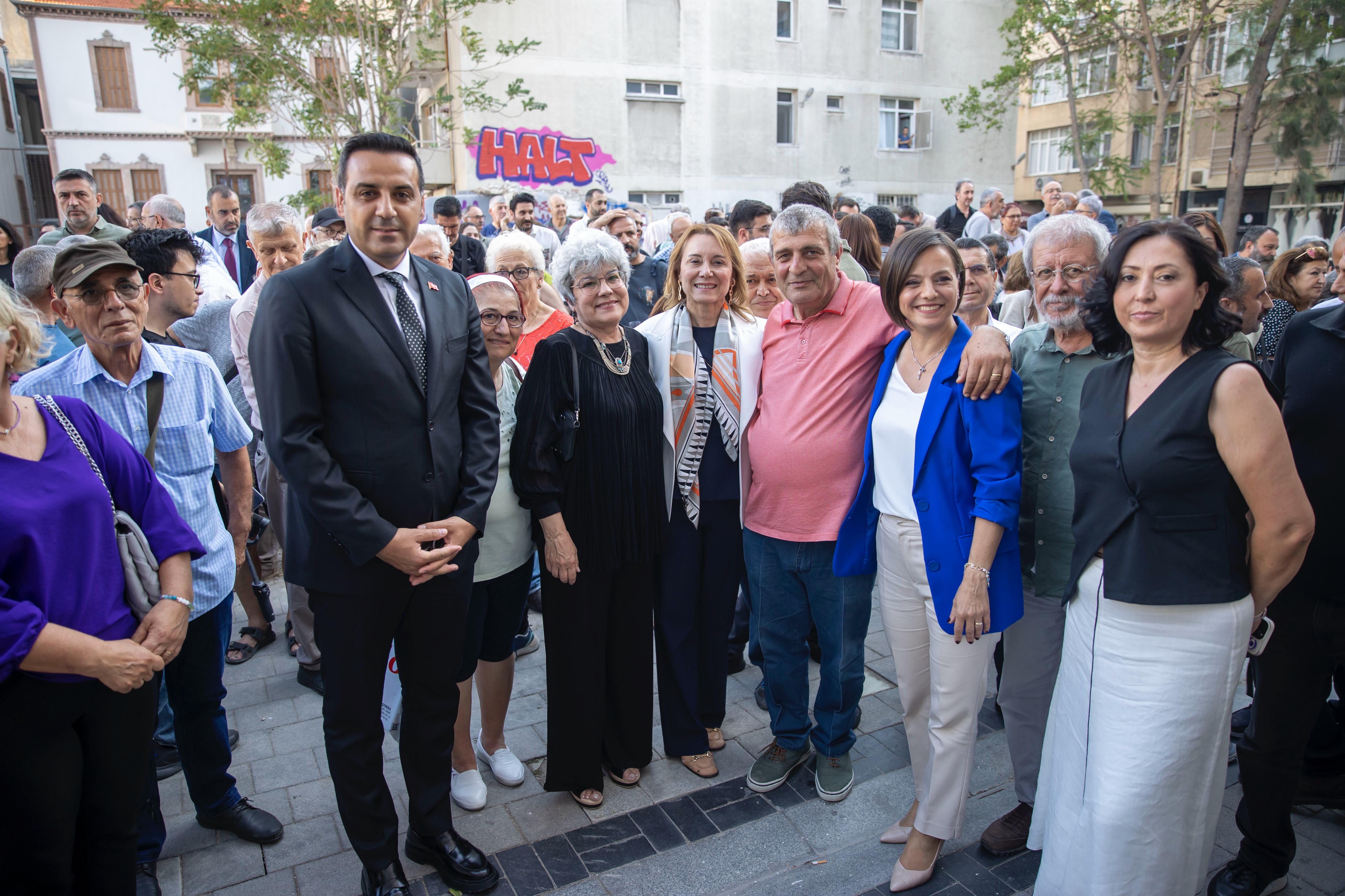 TAKSAV İzmir’de yeni binasında: “TAKSAV’ı halka halka büyütüyoruz” 