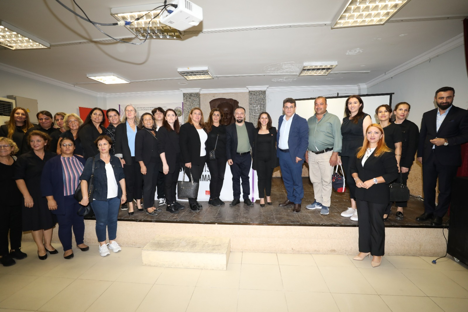 CHP Menderes’ten Anlamlı Söyleşi