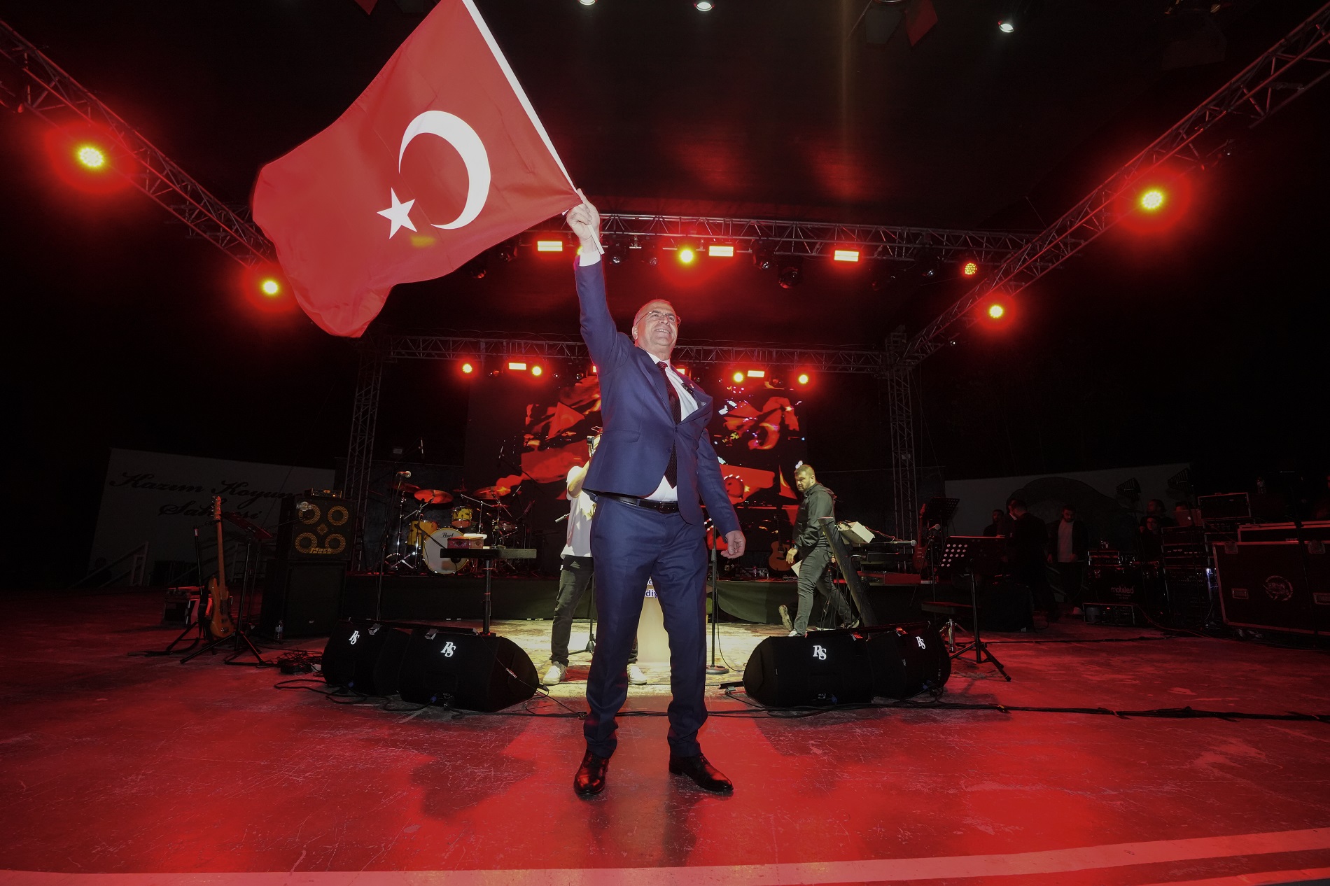 Cumhuriyet’in 101. yılı Gaziemir’de coşkuyla kutlandı