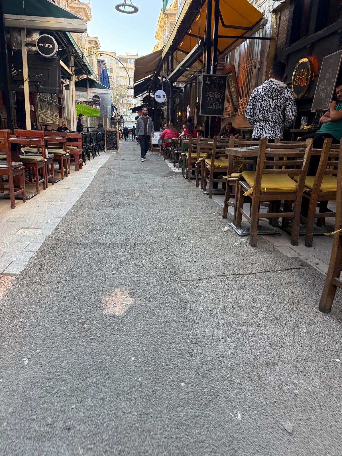 Gediz'in çilesi esnafı perişan etti