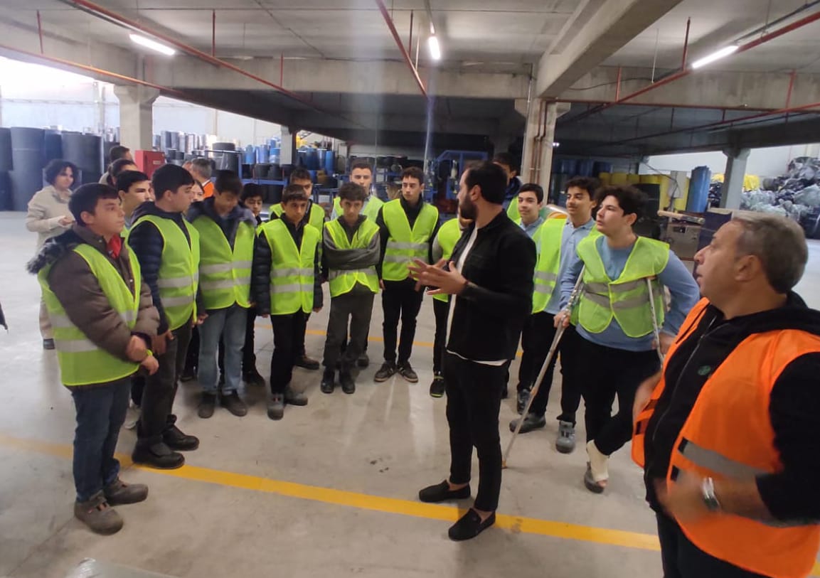 Metin Akdaş: “Mesleki Eğitim, Ülkemizin Geleceği İçin Büyük Önem Taşıyor”