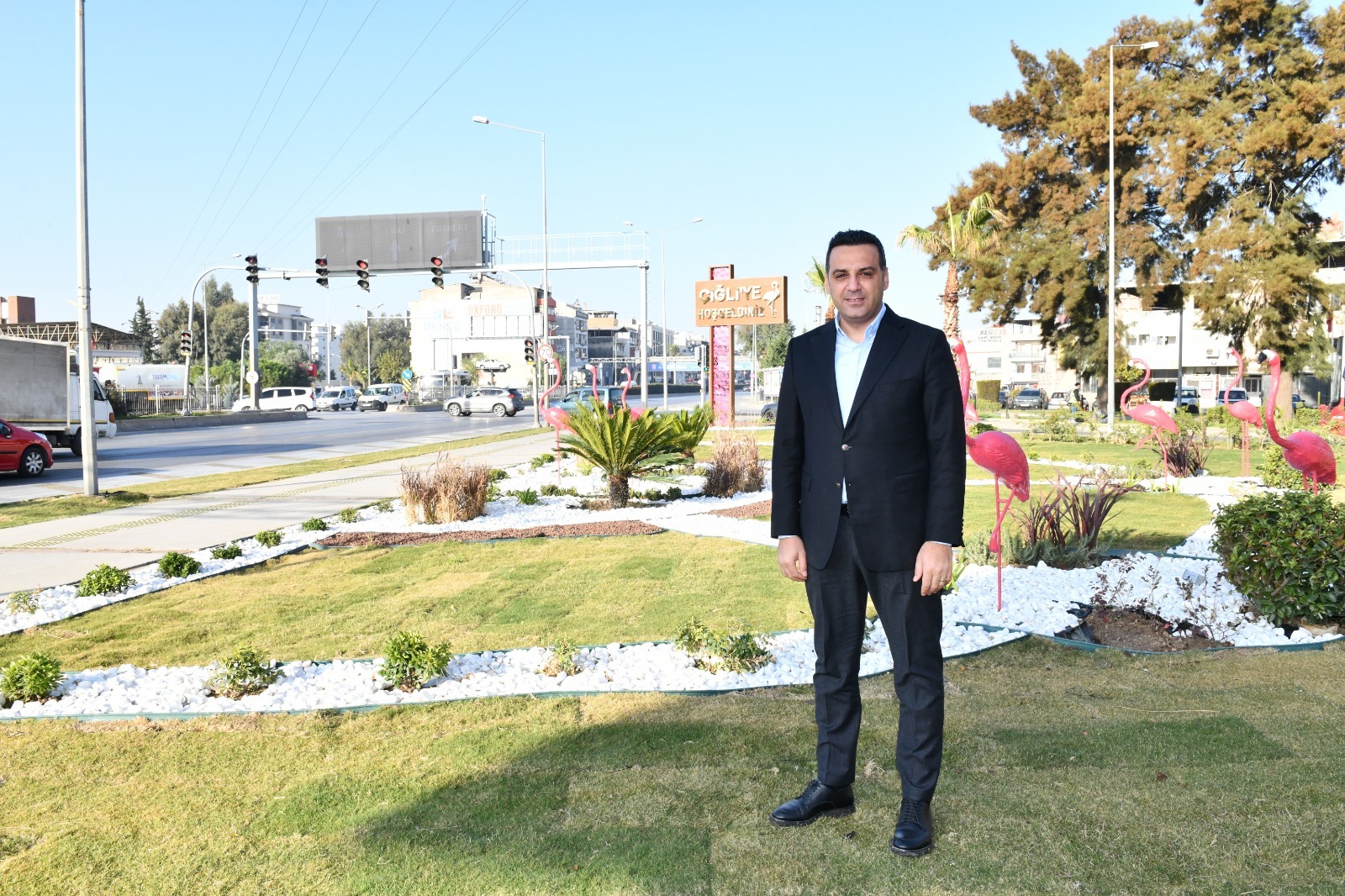 Çiğli’de hizmet atağı Başkan Onur Emrah Yıldız; “ Çözüm ve gelişim odaklı çalışıyoruz”