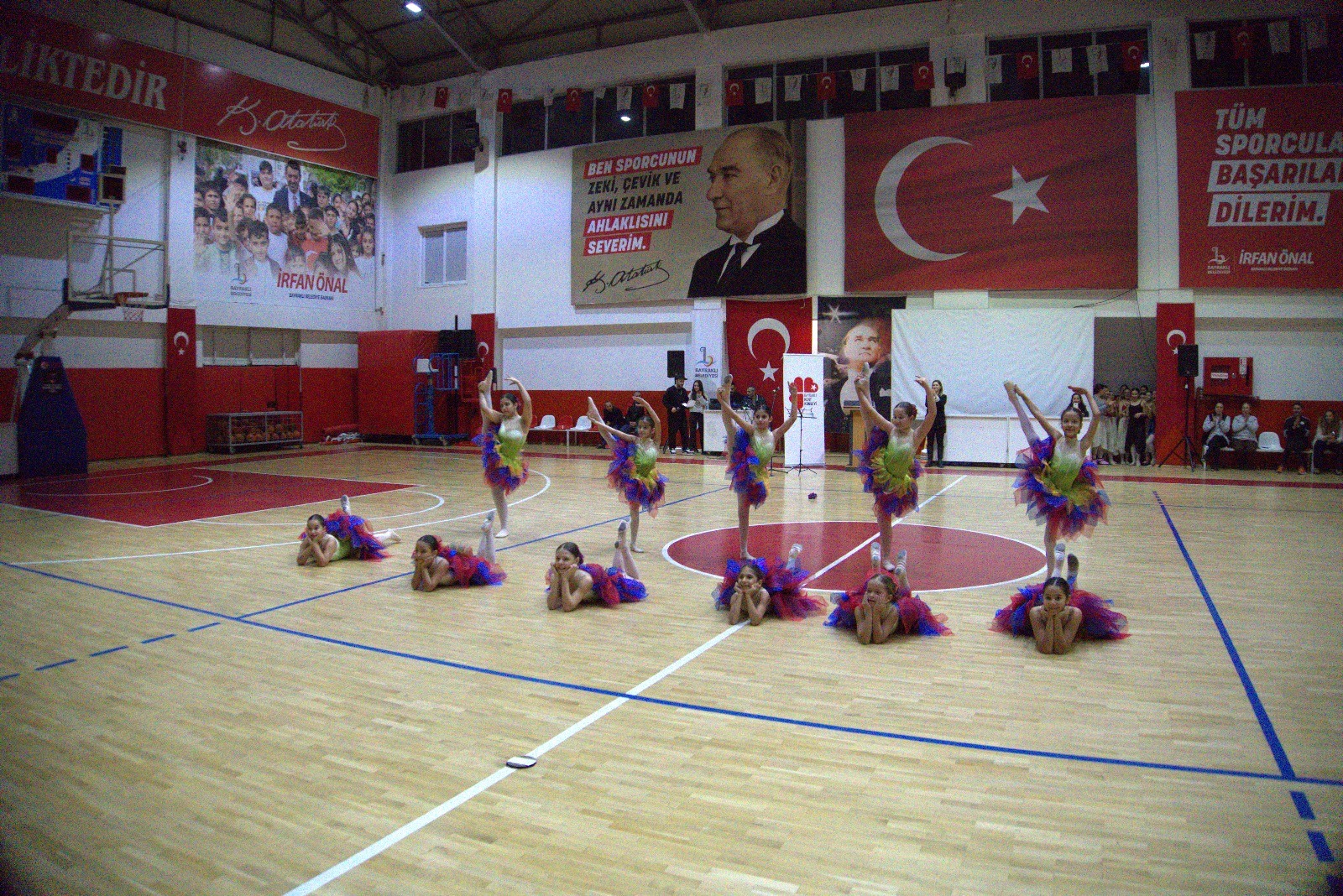 Bayraklı’da Dansın Büyüsü: Kent Konseyi’nden Sanat Dolu Bir Gece
