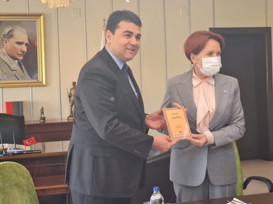Demokrat Parti Genel Başkanı Gültekin Uysal, İyi Parti Genel Başkanı Meral Akşener’i makamında ağırladı 5