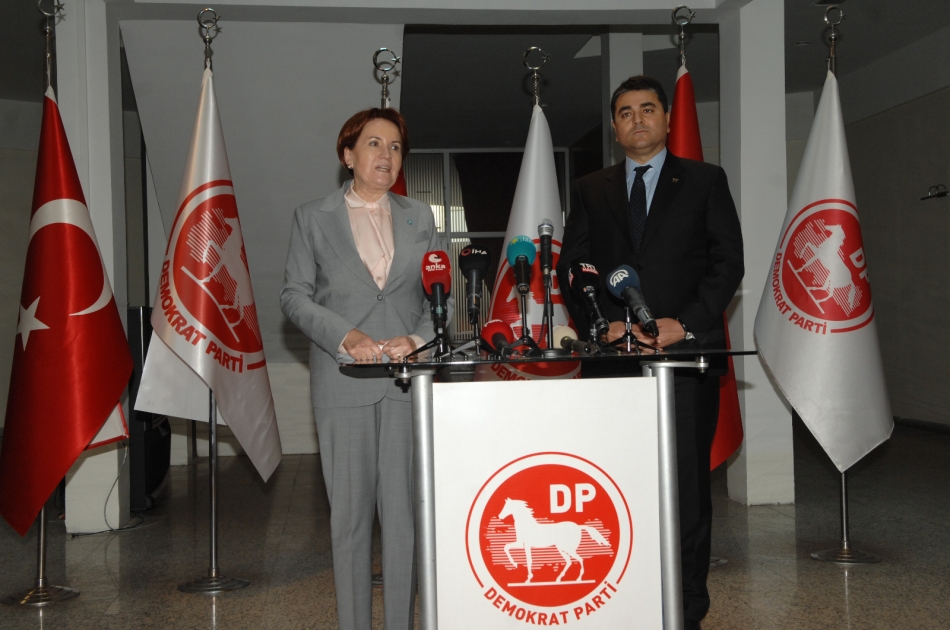 Demokrat Parti Genel Başkanı Gültekin Uysal, İyi Parti Genel Başkanı Meral Akşener’i makamında ağırladı 3