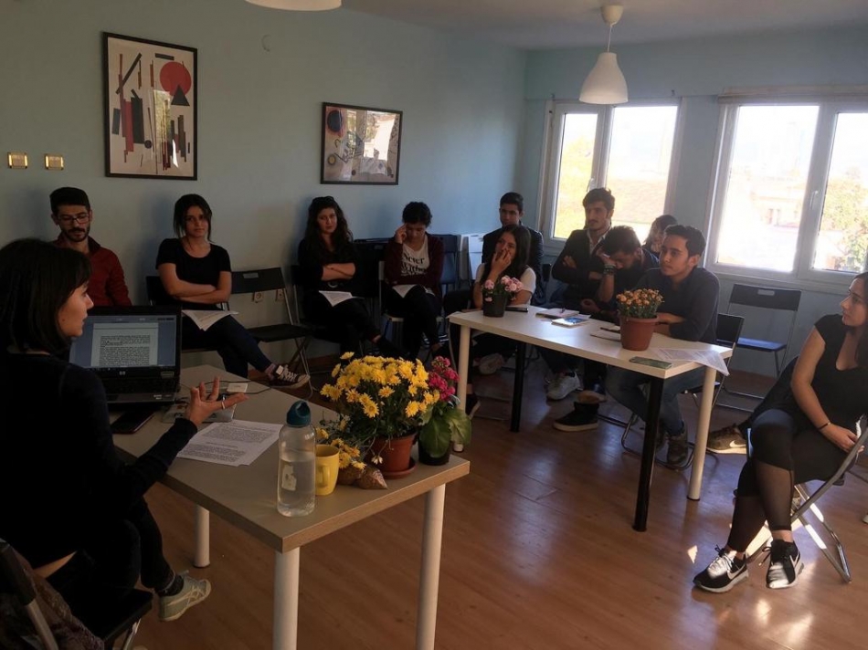 Serüven Kültür Derneği yeniden açılıyor: İzmir'in yerli grubu Praksis dernek için sahneye çıkıyor 1
