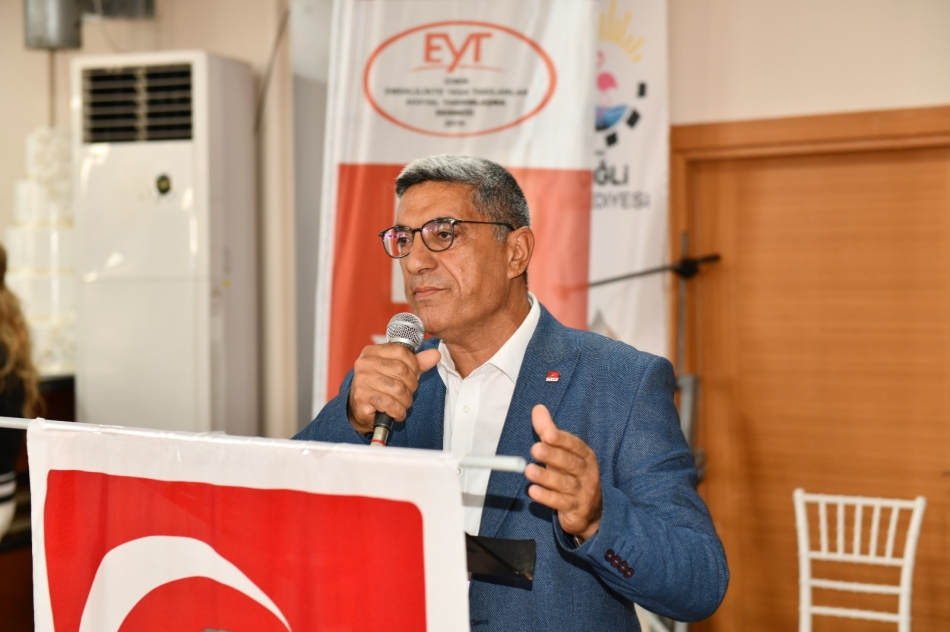 CHP Çiğli’den EYT’lilere büyük destek: Çözüm önerileri raporlaştırılarak Genel Başkana gönderilecek! 9