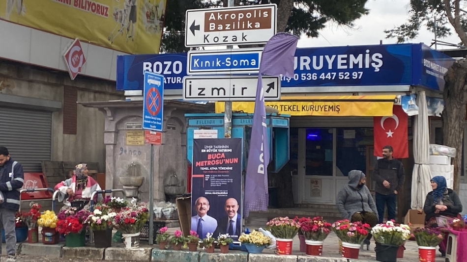 Başkan Koştu: "Yapılan kara propaganda. Afişler kondukları yerinde duruyor" 4