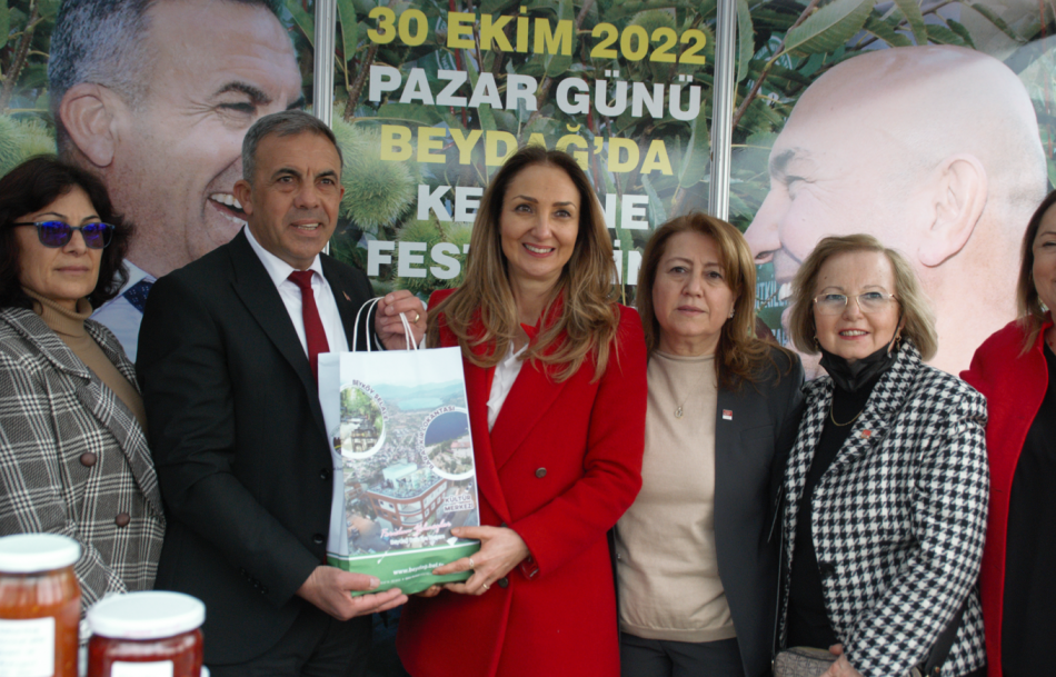 CHP Kadın Kolları Başkanı Nazlıaka İzmirli kadınlarla bir araya geldi 9