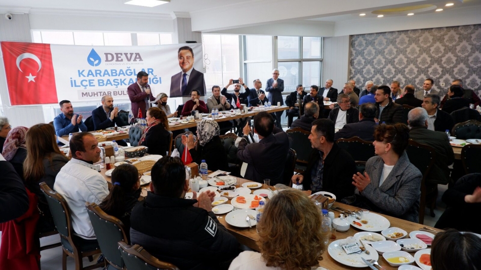 DEVA Karabağlar muhtarlarla buluştu 4