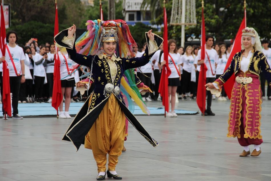 19 Mayıs İzmir'de coşkuyla kutlandı 10