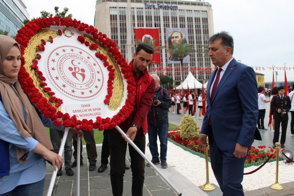 19 Mayıs İzmir'de coşkuyla kutlandı 7