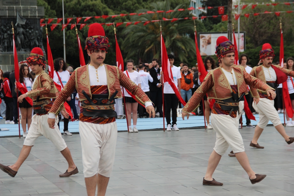 19 Mayıs İzmir'de coşkuyla kutlandı 5