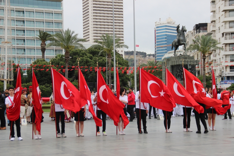 19 Mayıs İzmir'de coşkuyla kutlandı 6