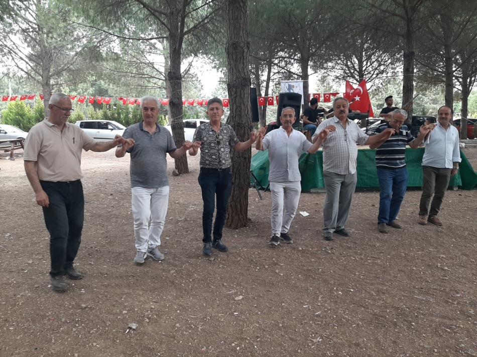 EBAD’tan coşkulu bahar şenliği 1