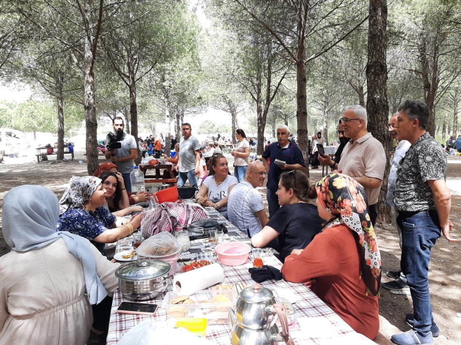 EBAD’tan coşkulu bahar şenliği 8