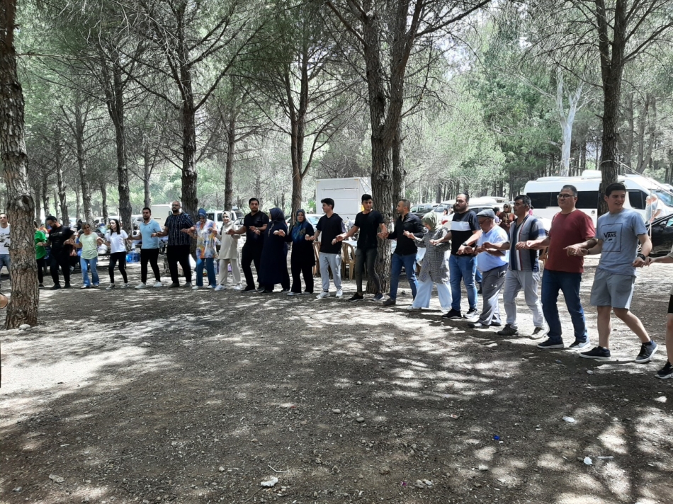 EBAD’tan coşkulu bahar şenliği 7