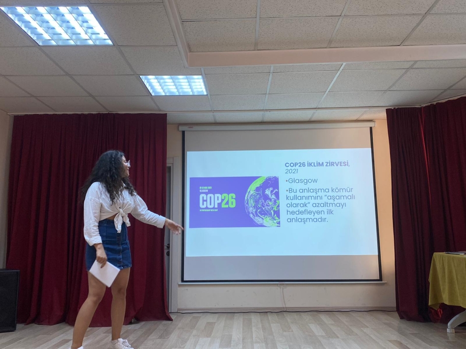 Çiğli'de gençler biyoçeşitliliği ve iklim krizini tartıştı 2